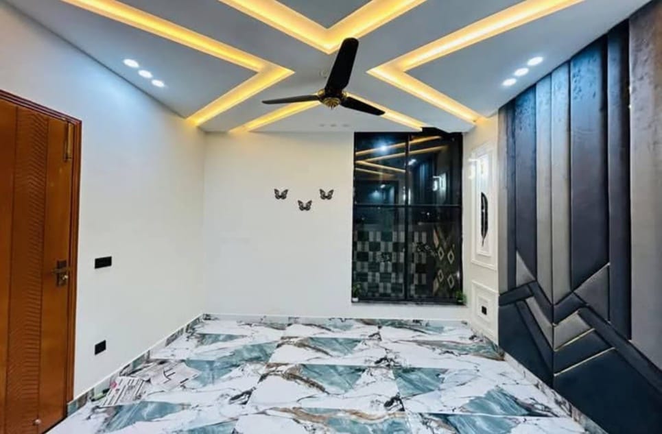 77bcd407-3808-4b32-ba0f-03bd61cb2fb3