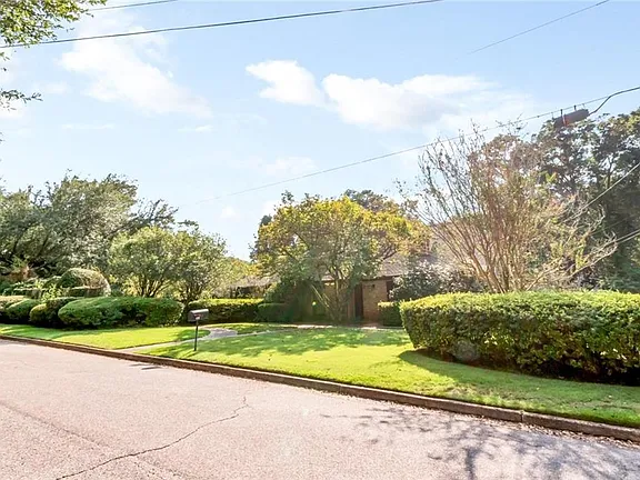 803-Nassau-Dr-mobile-AL-2