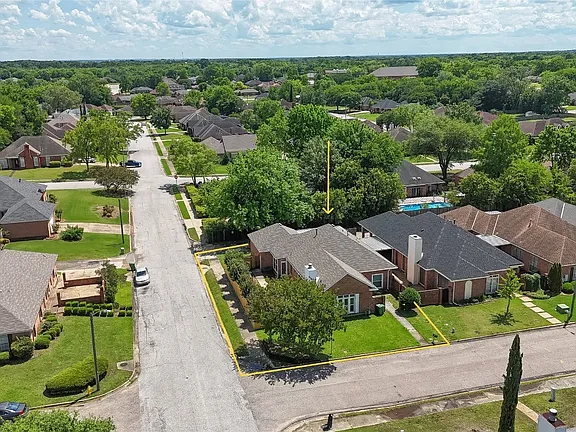 83ecf027646a887aa1b902812a4d7f20-cc_ft_576