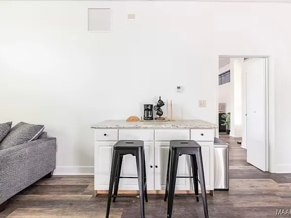 8f93a5a5ea85841e733f0f5b2e747809-cc_ft_576