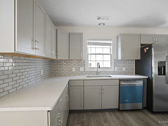 9612ec7aaaabbda4e5228a0ff47ecd4b-cc_ft_576