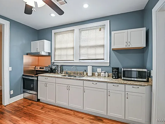 96b33b6097bf5c92026a057ea66d6e3b-cc_ft_576