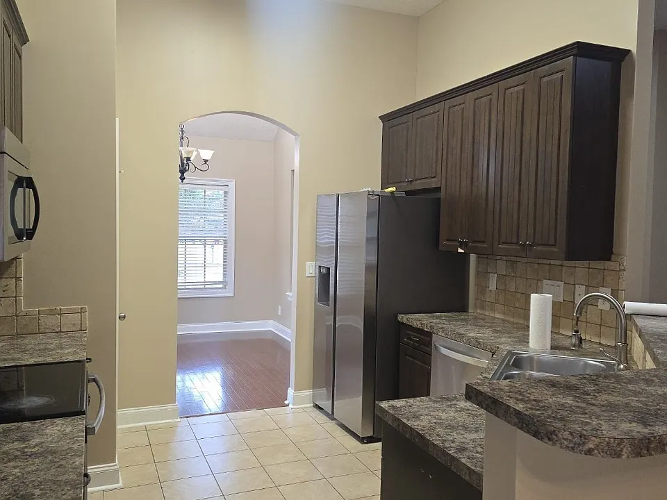 980c2126152d9154ab78b51e3659f4ae-cc_ft_960