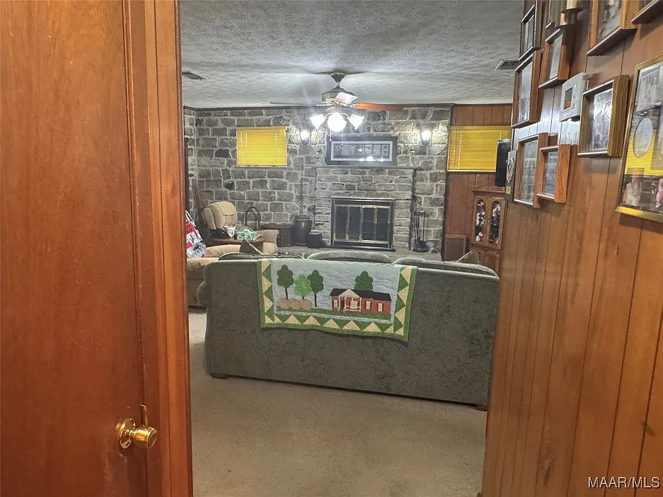 987aa861145fdb69c00a459c43052475-cc_ft_960