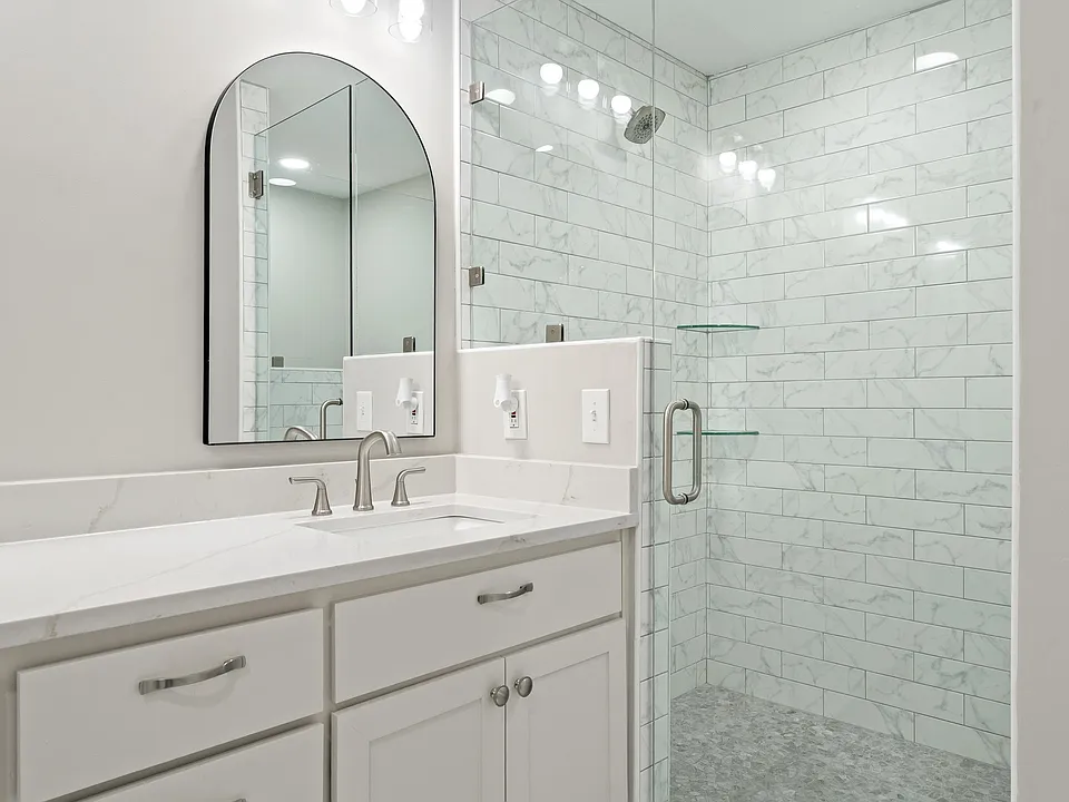 98bb4414889f0152f52a6e50582eb8c6-cc_ft_960