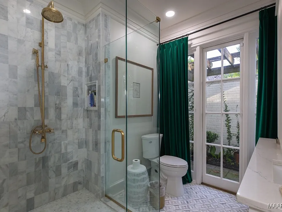 9c8779f55009f58dcdc76fdb7d4efd94-cc_ft_960