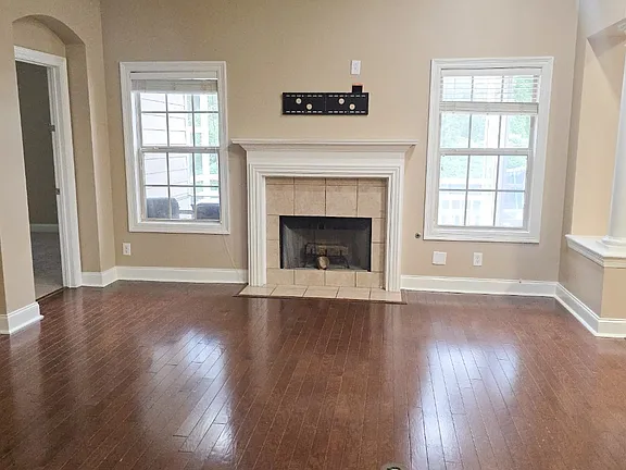 a34b67ad4e6777438cc7e5d3cbf3da16-cc_ft_576