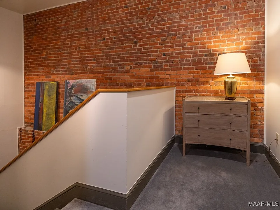 a9ce0d2381a65c72ec9af0c6fa1ec75b-cc_ft_960