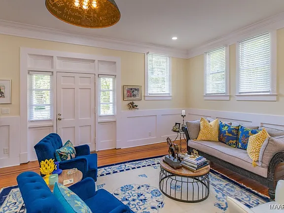 aefa10d0bdb74a991c62640e4cb9411d-cc_ft_576