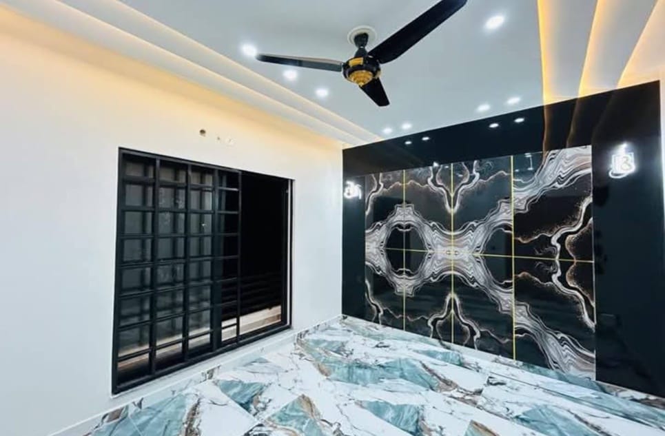 b2d79a68-e540-445b-8262-0cd2c9766a4e