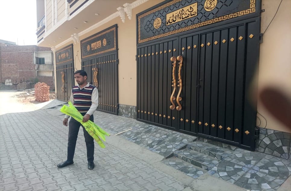 b3d810ff-011a-4c6e-aa03-3732247d54cb