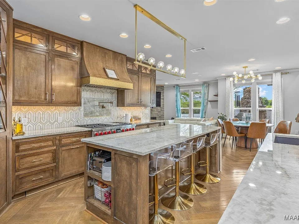 be7685f5cecfc295552018bd69ebb744-cc_ft_960