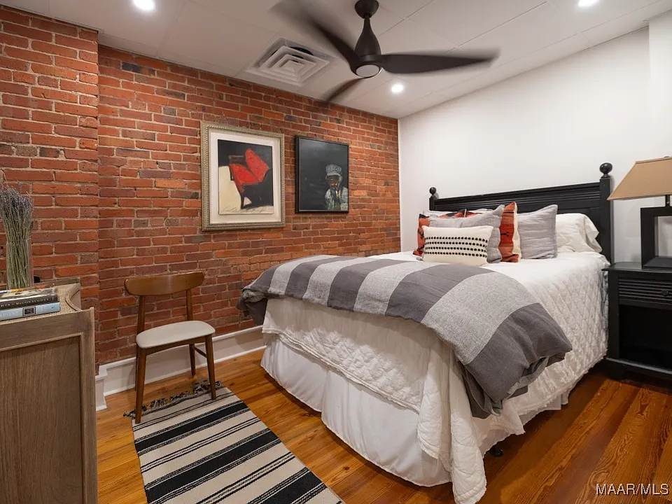 beb3006dbb76203c74dfc1e54a8ed37a-cc_ft_960