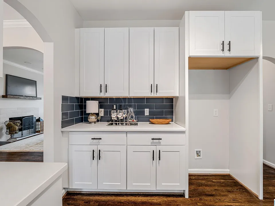 c02c9e90e8f8199b8b13872d43cbf19e-cc_ft_960