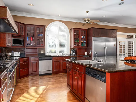 c21932c0a73da12e975193195c17f47b-cc_ft_576