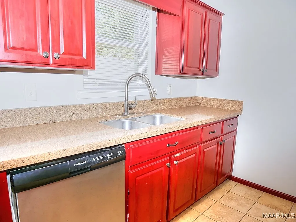 c246d44f96b40624d7700ca32abc9926-uncropped_scaled_within_1536_1152