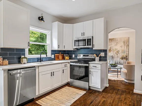 c487b0704434621f469b82c1a1143dfe-cc_ft_576