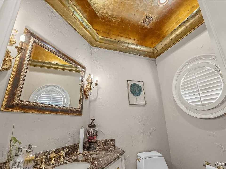 c93d3aa8a60719aad210aaa56daf13e9-cc_ft_960