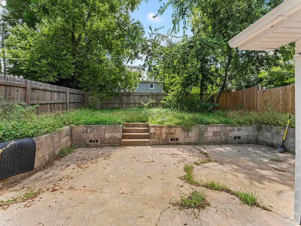 ca905bef8330b3b359669b69600f011e-cc_ft_960