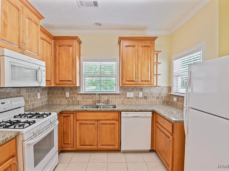 ce1f2b21d73c861c1f717fcb2740d0bc-cc_ft_960