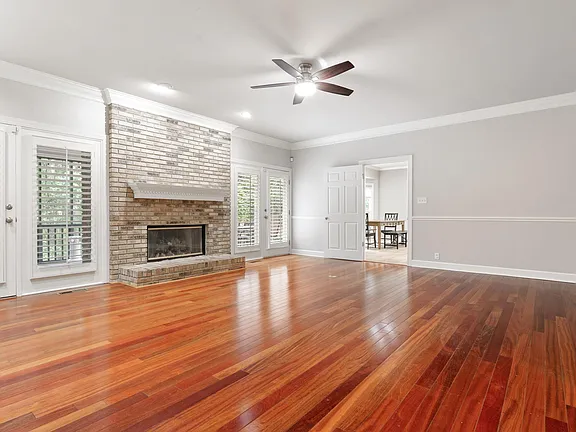 d09bf0c1012ba68f0620717a79b8b339-cc_ft_576