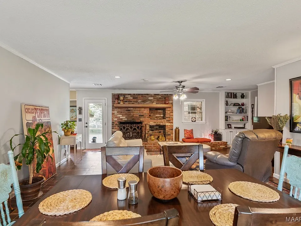 d28cdc656aba37ec96a4c2c54768e3a4-cc_ft_960