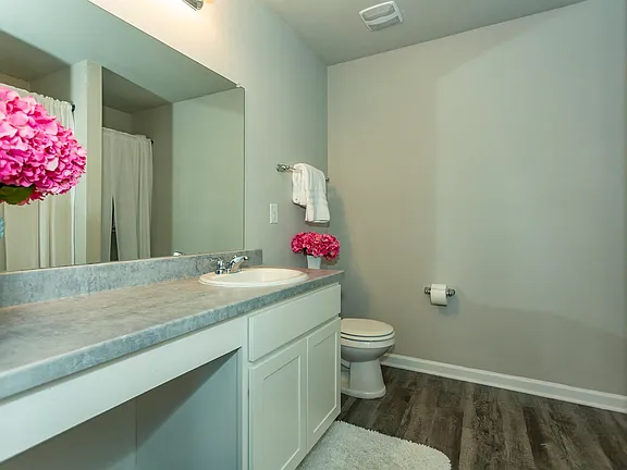 d49b4d0cba30219f5a029088ee20b500-cc_ft_576