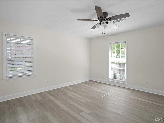 dedd29a02f61fa6b4c0a2b3f4adc5038-cc_ft_576