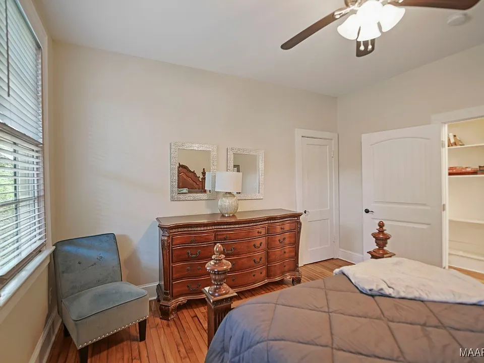 e539c83469a5eb08e5cd7ba181066c0e-cc_ft_960