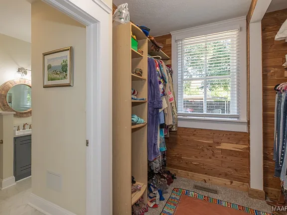 e58dcc14d5b2fd0eb3ff4b827c37bef5-cc_ft_576