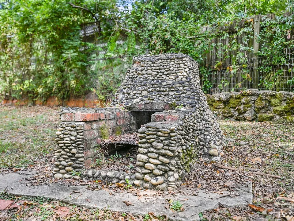 e6cc19138b69f7070b2c60b3dd89c160-cc_ft_960