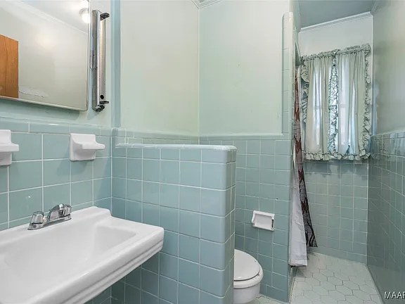 e7549eff53ca74a4ba279df43d5b00aa-cc_ft_576