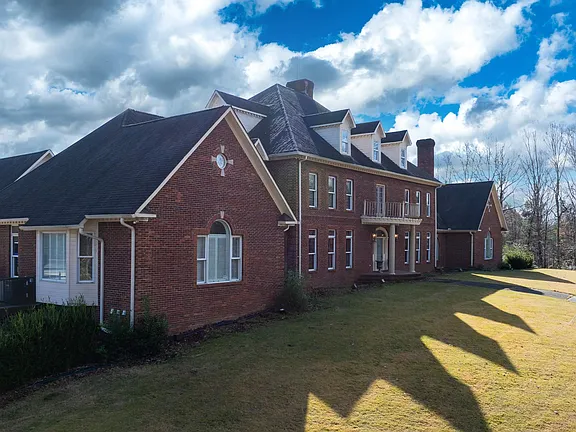 e843dc702d93a4ad74b849b2f3ab0ffa-cc_ft_576