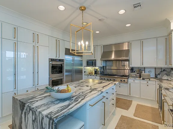 ec9c4bcf4f91eb6f206c017f0188f98a-cc_ft_576