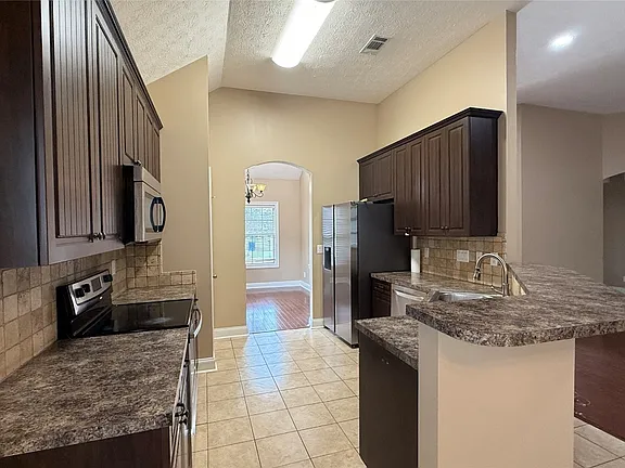 ed1ad6ffa8e302879d0089934601528d-cc_ft_576