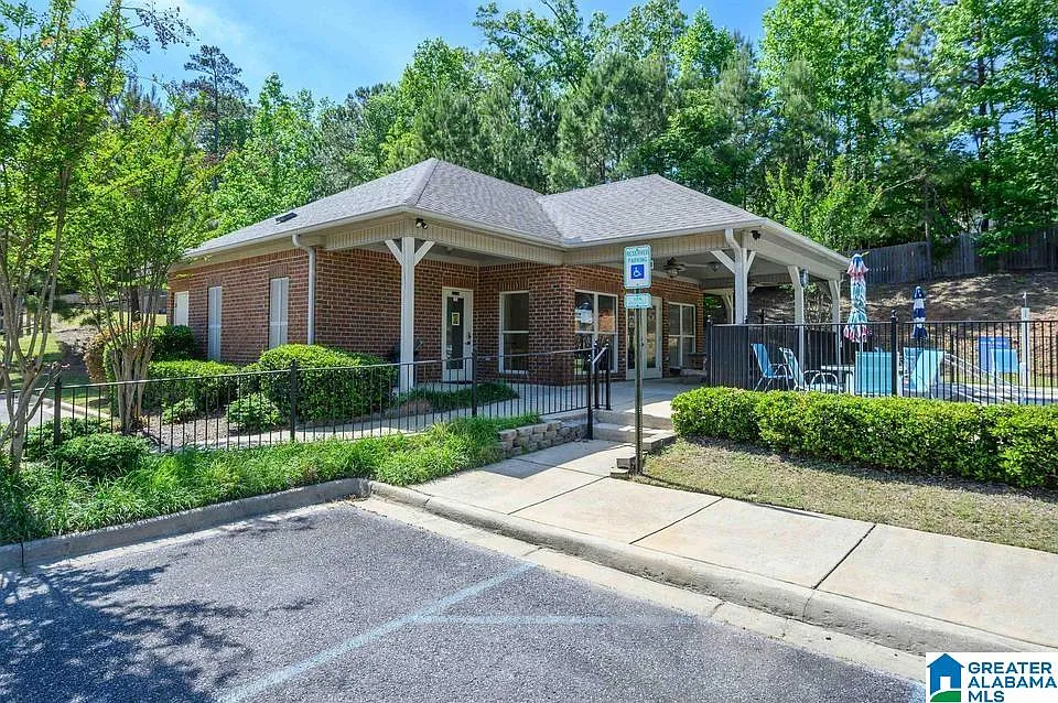 ee13d76d8a4a1fca76ba3d4ebd21cbd2-cc_ft_960