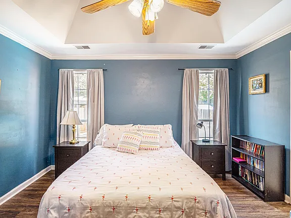 f68a5dfbce6b471e1e6b06af11e5983c-cc_ft_576