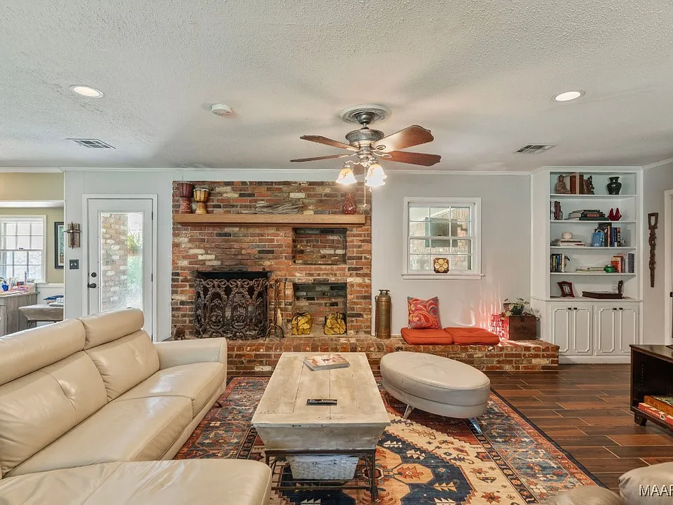 f8f42e2226cf0bfe0cc4583c60103cc1-cc_ft_960