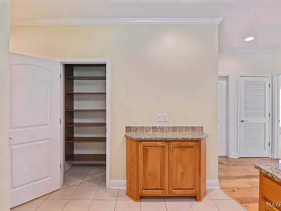 fca6f3cdf3d5f6d5c7f9c79d4d83dbc0-cc_ft_576