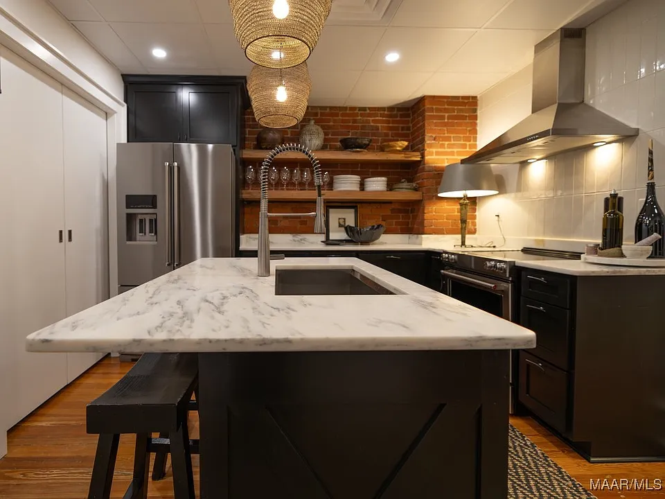 fe42064257d5a9848dbbb0aed3eb923a-cc_ft_960